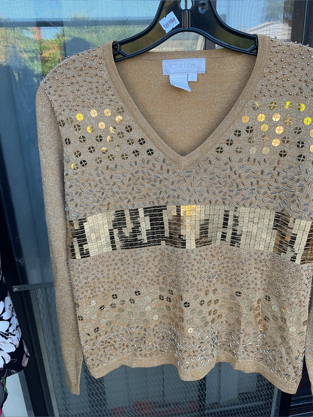 VOTRE NOM Gold Sequin Embellished V-Neck Sweater
